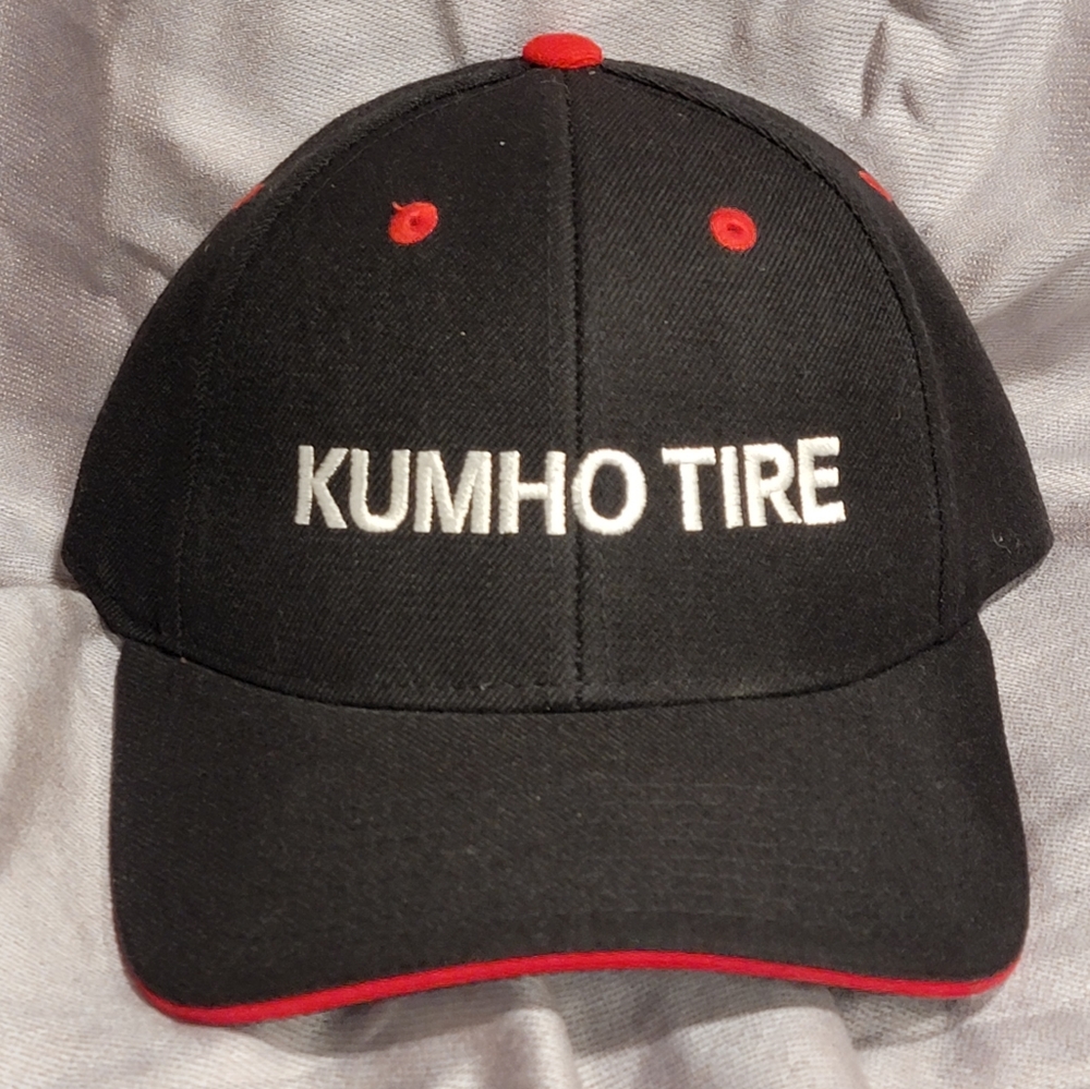 Kumho Tire Hat NWT O/S